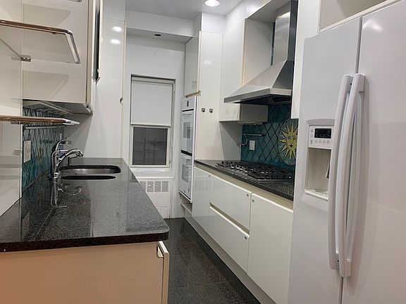5th image of 525 W End Ave APT 3H
