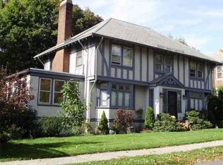 41 Prentice Rd, Newton, MA 02459