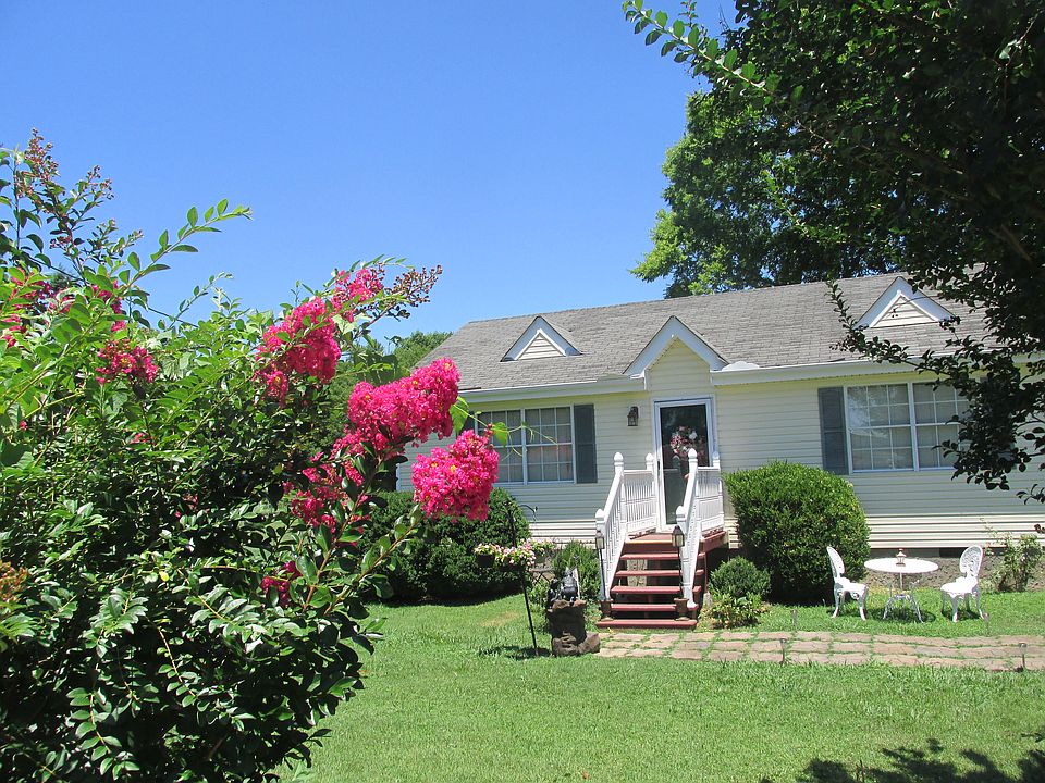 1st image of 4225 Caulkins Way