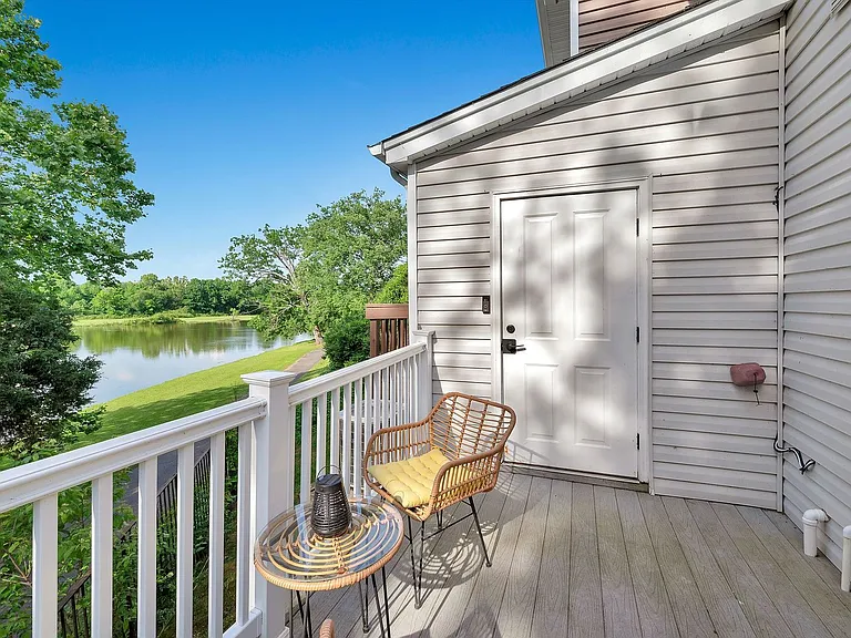 412 Flintlock Ct — Photo 25