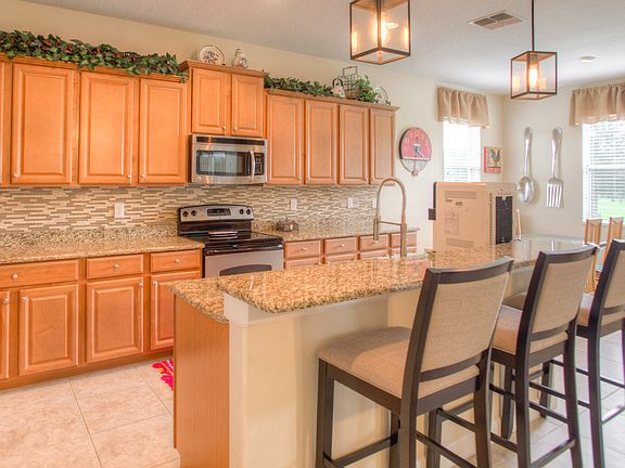 2nd image of 10523 Palm Cove Ave