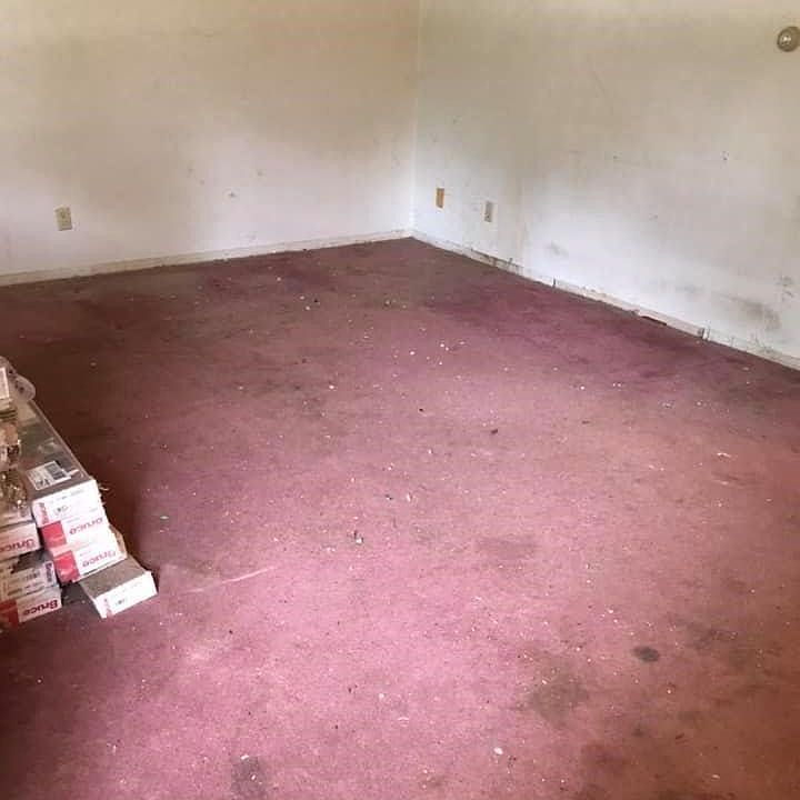 2nd image of 105 NW Sweetgrass Ln