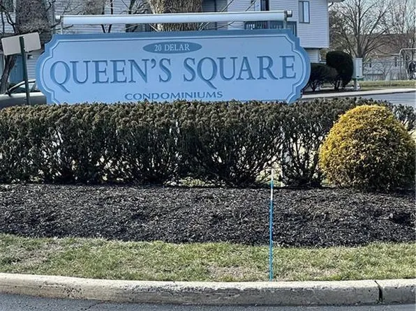 20 Delar Pkwy APT 403, Franklin Park, NJ 08823
