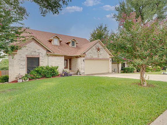 2nd image of 3839 Laurel Ridge Dr N