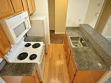 3422 Andover St #303 — Photo 9