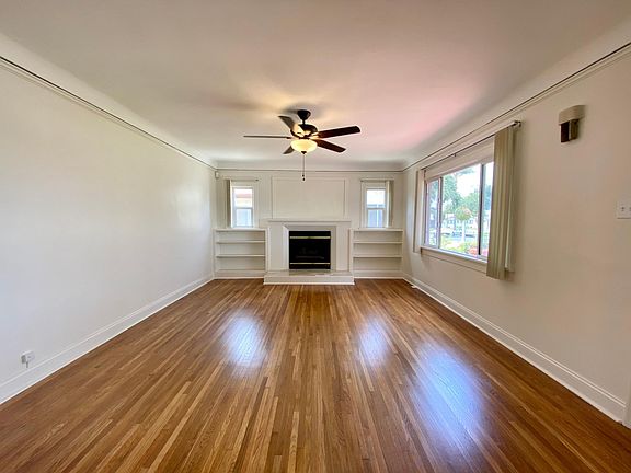 4th image of 1846 W 42nd Pl