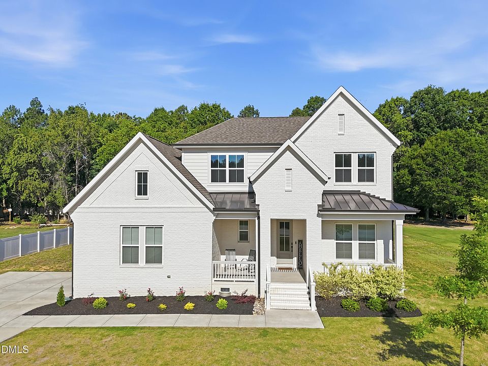 1st image of 230 Scotland Dr