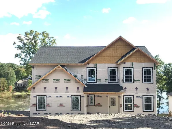 610 Lakeview Dr, Mountain Top, PA 18707
