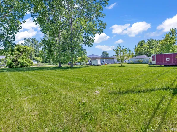 LOT 67 25th St, Pt Huron, MI 48060