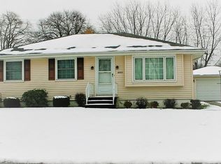 6503 Michael Dr, Brookpark, OH 44142