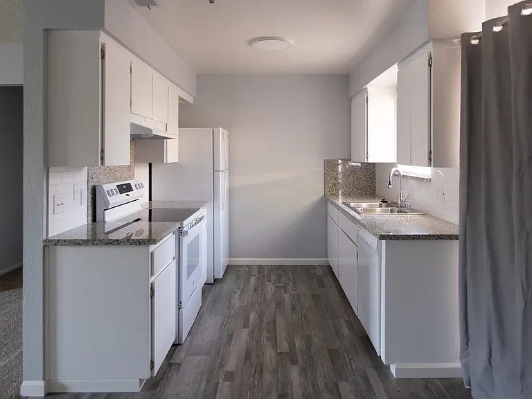 434 W Stuart Ave #2 — Photo 10