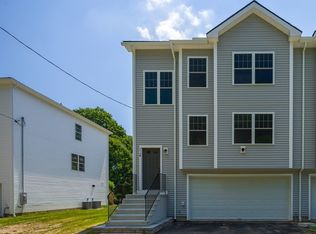 670 Burncoat St #A, Worcester, MA 01606
