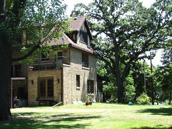 Double Lot Make a Huge Yard