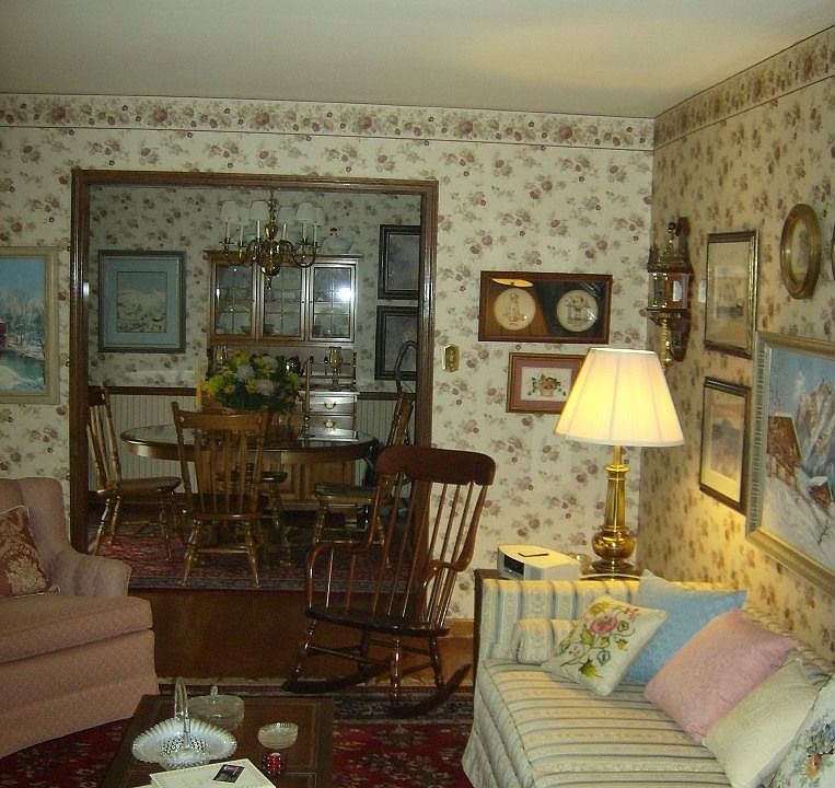 2nd image of 203 Cumberland Ln