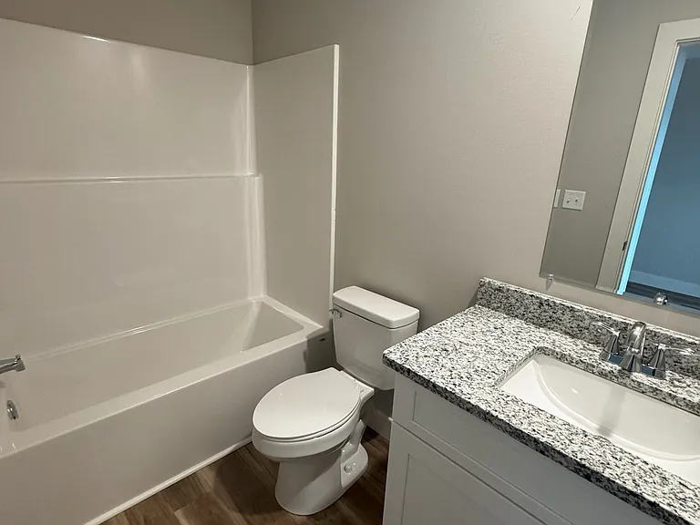 726 E Briarbrook Ln — Photo 15