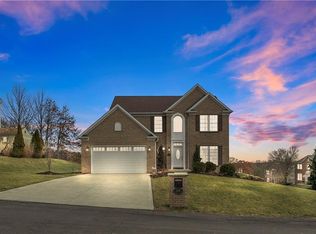 8019 Woodcreek Dr, Bridgeville, PA