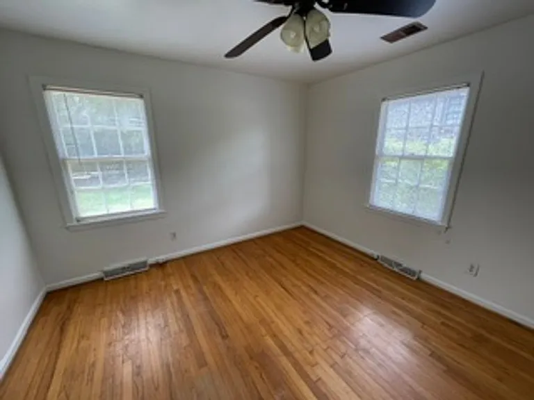 1509 Harbor View Rd #B — Photo 43