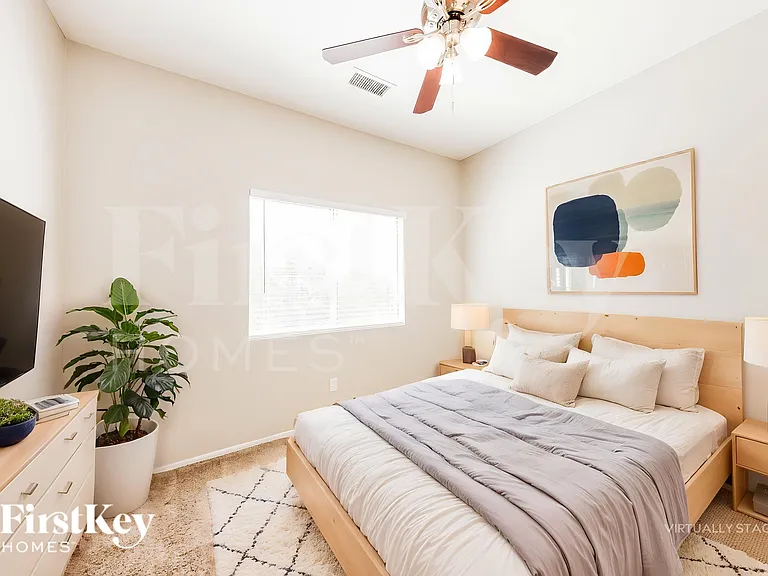 14919 W Honeysuckle Ln — Photo 15