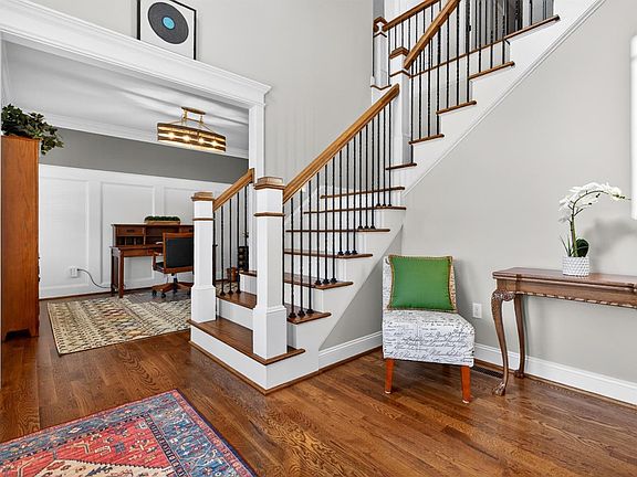 5th image of 1210 Toni Ln