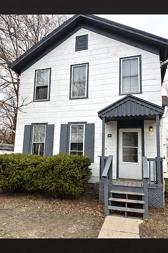 411 Barney St Photo 1