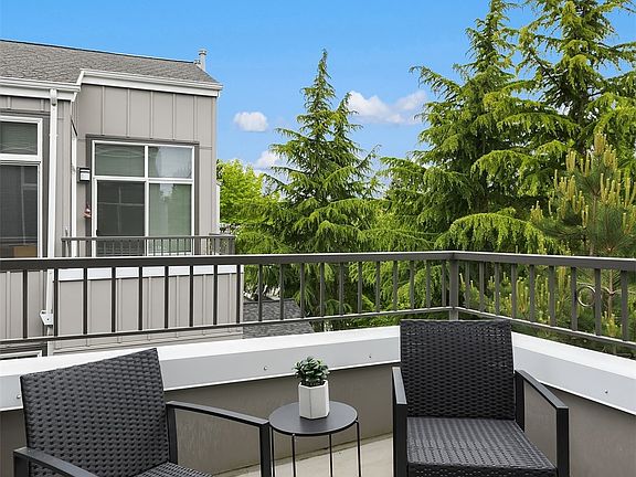 4th image of 511 7th Avenue #405