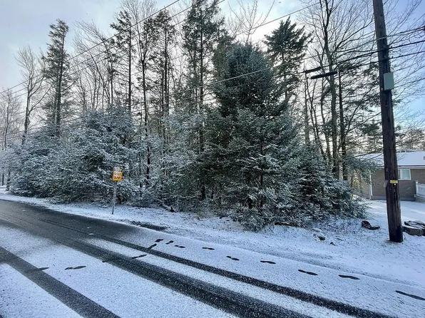 1207 Sec G Iii Hemlock Dr, Pocono Summit, PA 18346