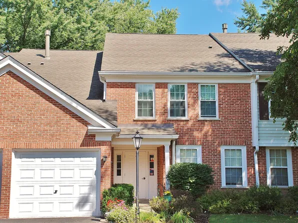 662 Regent Ln APT D, Prospect Heights, IL 60070