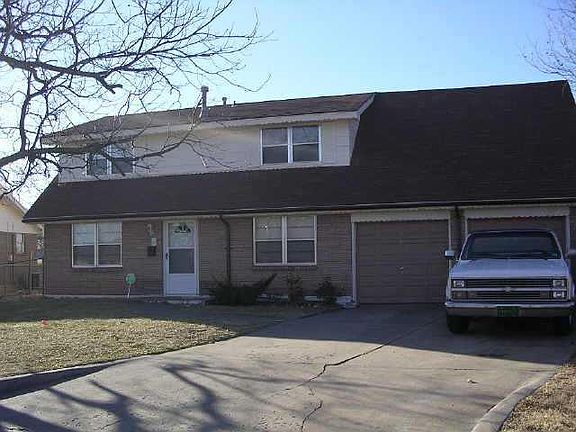 2nd image of 601 S Penn Ln
