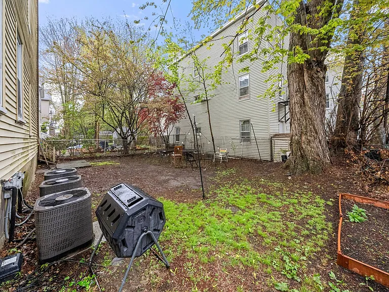66 Mozart St #3 — Photo 14