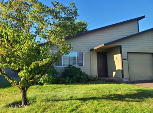 1590 SW Harbor Dr, McMinnville, OR 97128