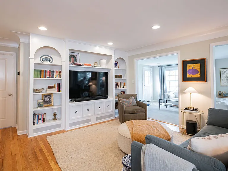 23213 Fairmount Blvd — Photo 13