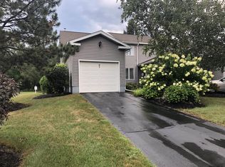 31 Old Birch Ln, Albany, NY 12205