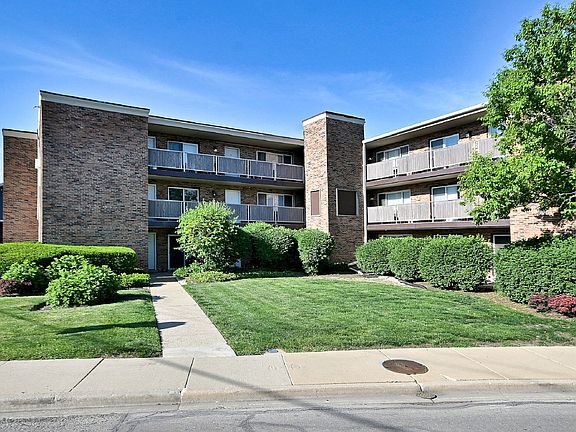 2nd image of 600 S York St APT 2B