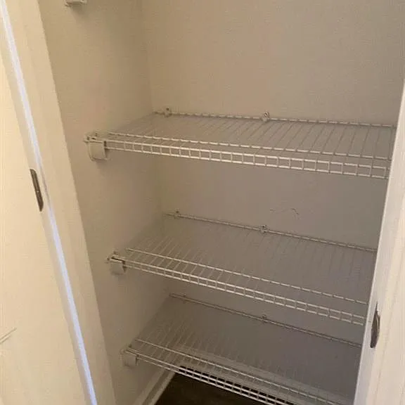 5650 Mirror Lake Dr — Photo 15