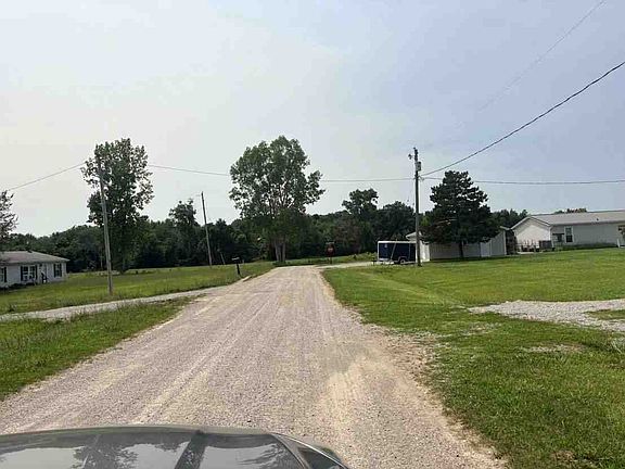 4th image of 4003 Hazel Park Dr