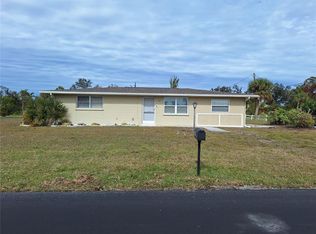 858 E 7th St, Englewood, FL 34223