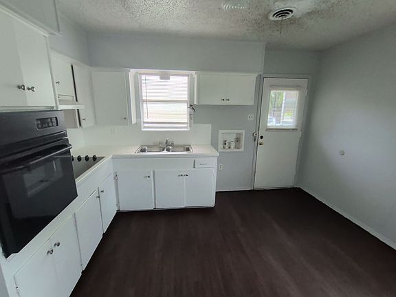 2nd image of 1905 Kent Dr APT B