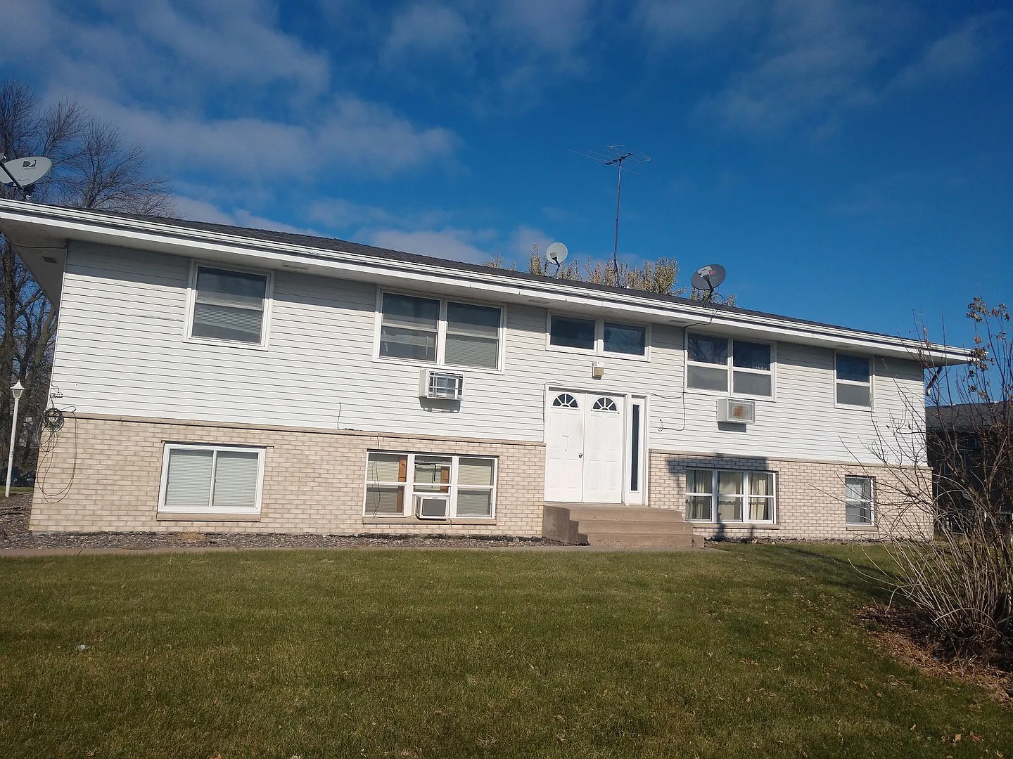 146 - 150 Main St. — Photo 1