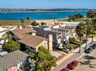 3825 Kendall St, San Diego, CA 92109
