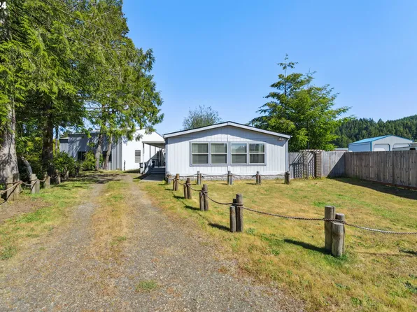 920 Nye Ct, Lakeside, OR 97449