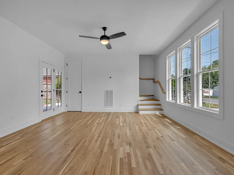 1408 Lawrence St — Photo 5
