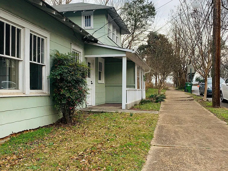 520 Cameron St SE #B — Photo 3
