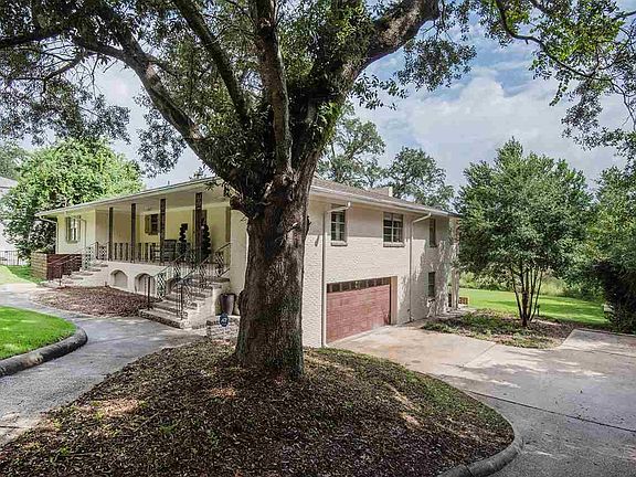 3rd image of 4100 Menendez Dr