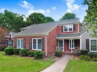 216 Bracken Ct, Raleigh, NC 27615