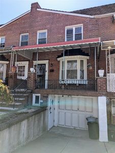 146-14 61 Road, Flushing, NY, 11367