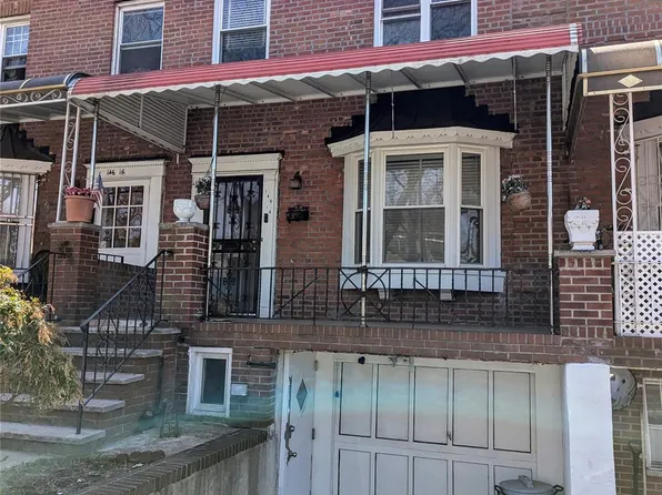 146-14 61 Road, Flushing, NY 11367