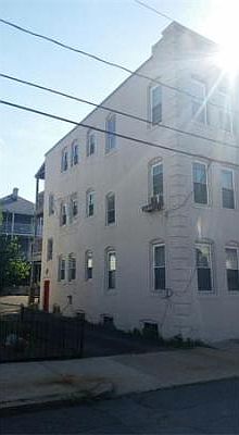 2nd image of 19 Woodlawn Ave