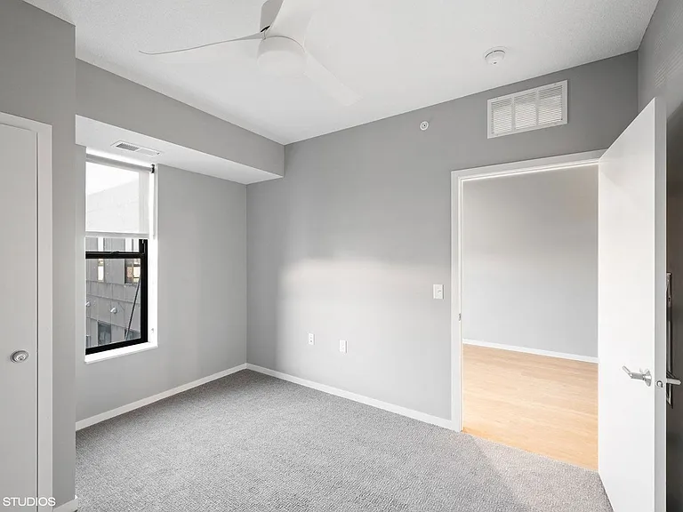 Lago Apartments — Photo 163