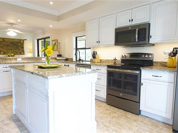 5th image of 7316 Everleigh Ct