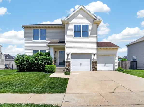 3321 Maple Dr SW, Bondurant, IA 50035